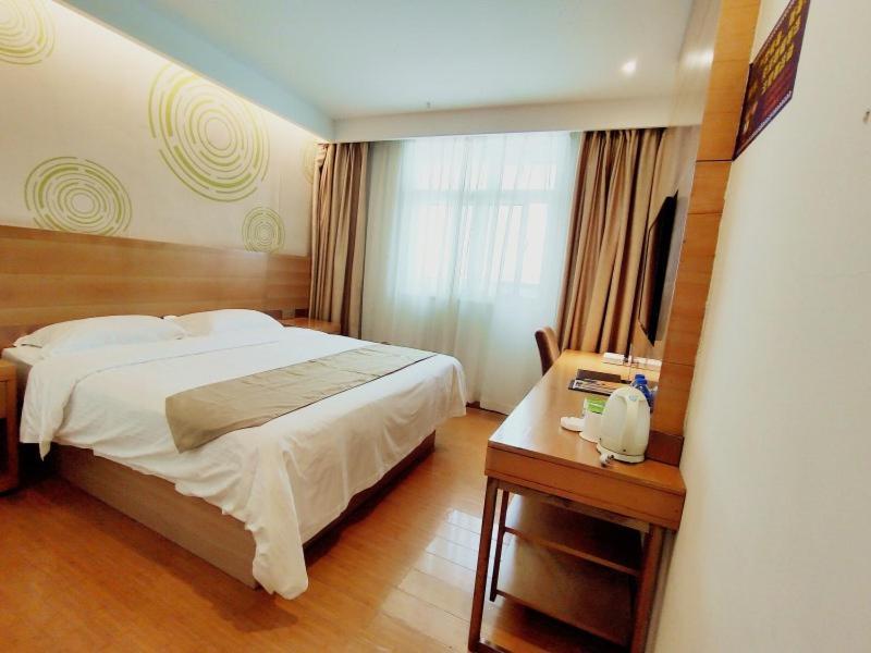 Greentree Inn Jiangxi Fuzhou Gandong Bridge Express Hotel المظهر الخارجي الصورة