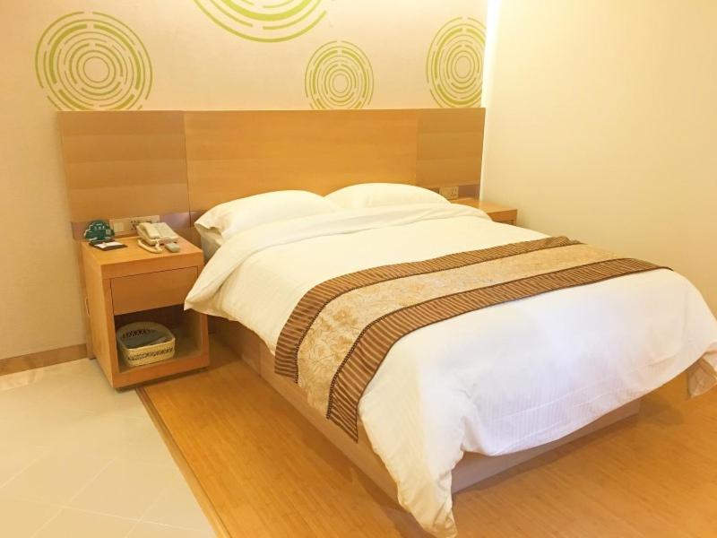 Greentree Inn Jiangxi Fuzhou Gandong Bridge Express Hotel المظهر الخارجي الصورة