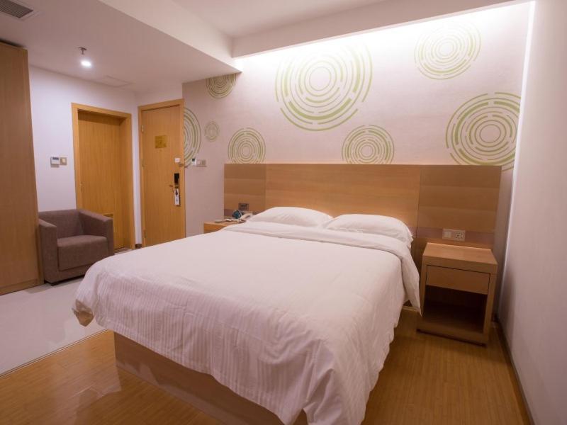 Greentree Inn Jiangxi Fuzhou Gandong Bridge Express Hotel المظهر الخارجي الصورة