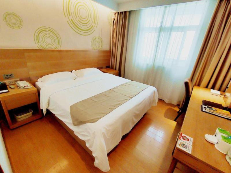 Greentree Inn Jiangxi Fuzhou Gandong Bridge Express Hotel المظهر الخارجي الصورة