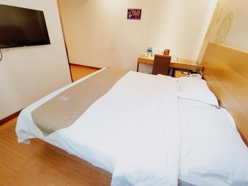 Greentree Inn Jiangxi Fuzhou Gandong Bridge Express Hotel المظهر الخارجي الصورة